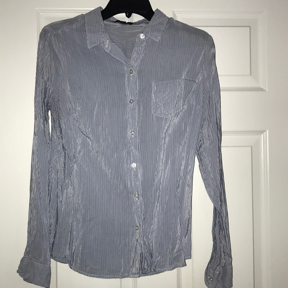 The Limited button down top